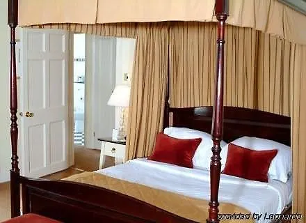 Hatherley Manor Hotel & Spa Gloucester 0*,
